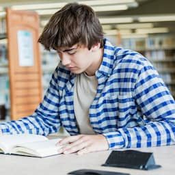 Leescrisis vergt bredere aanpak: 'Waarom heeft niemand het over kennis?'