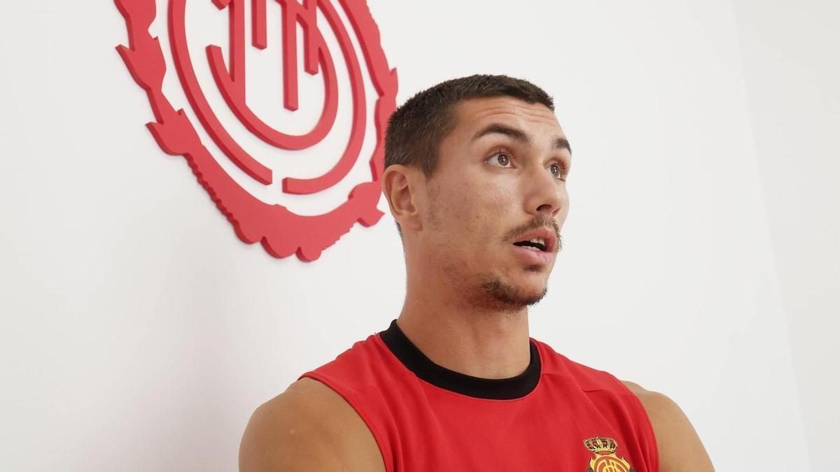 El camino de Adri Fuentes al fútbol profesional: "Se me pasó por la cabeza que no iba a llegar"