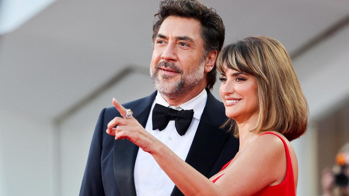 Le pagelle dei look: il rosso e il nero da Maggie Gyllenhall alla coppia Cruz Bardem
