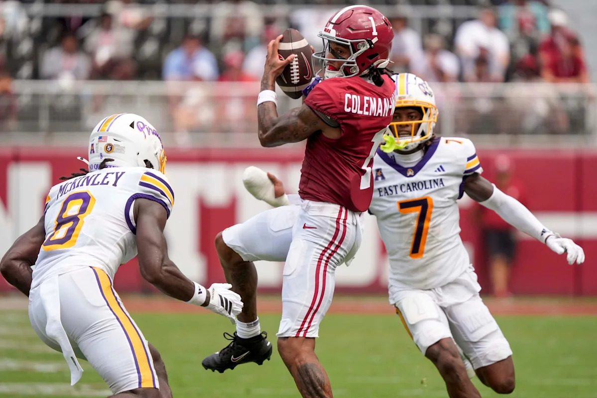 'Who cares': Alabama football teammate brushes off drops by Ryan Coleman-Williams
