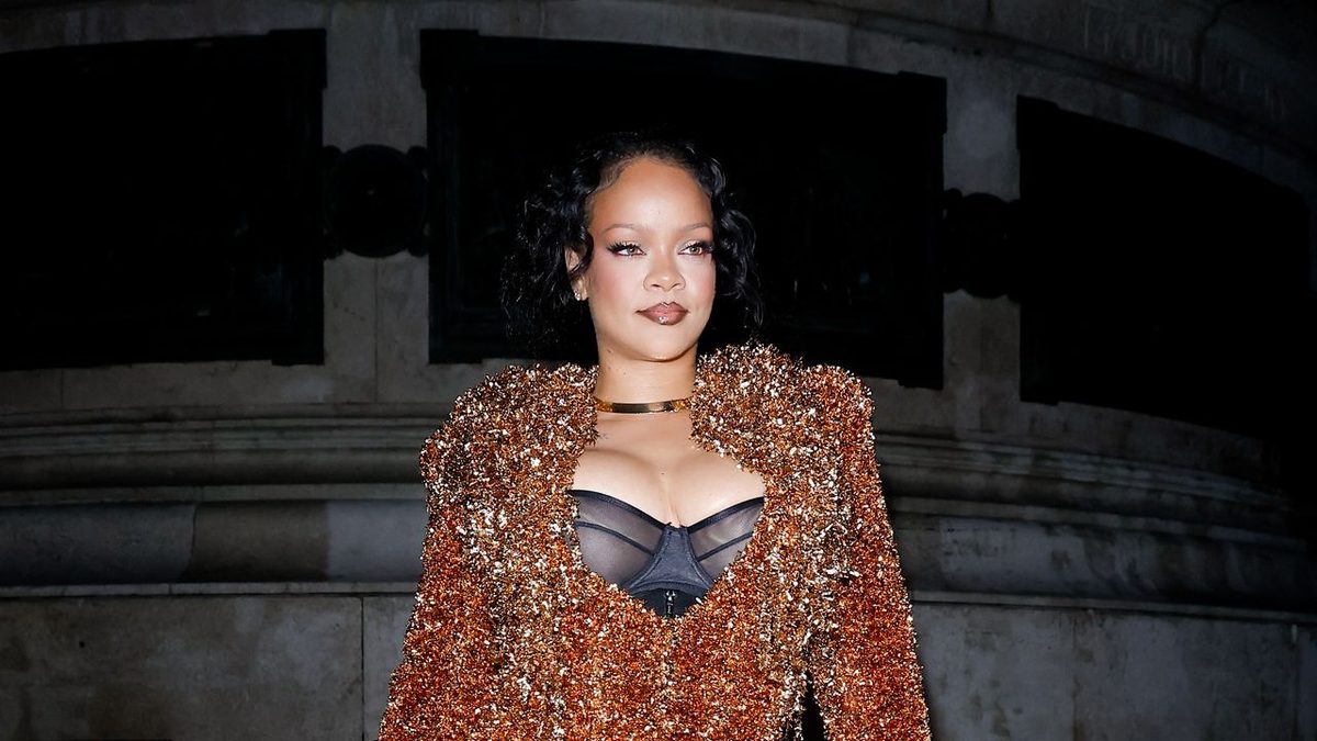 All The Stars On The Front Row Of Paris Fashion Week