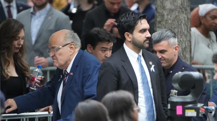Mamdani and Giuliani shake hands at 9/11 commemoration