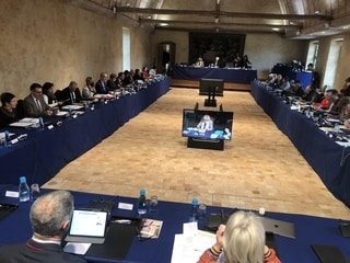 Le président du conseil départemental de la Sarthe va quitter son siège : quels sont les scénarios pour sa succession ?