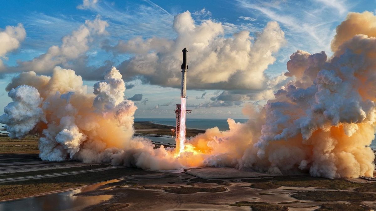 Voici les images spectaculaires du décollage du Starship, pour son premier vol orbital