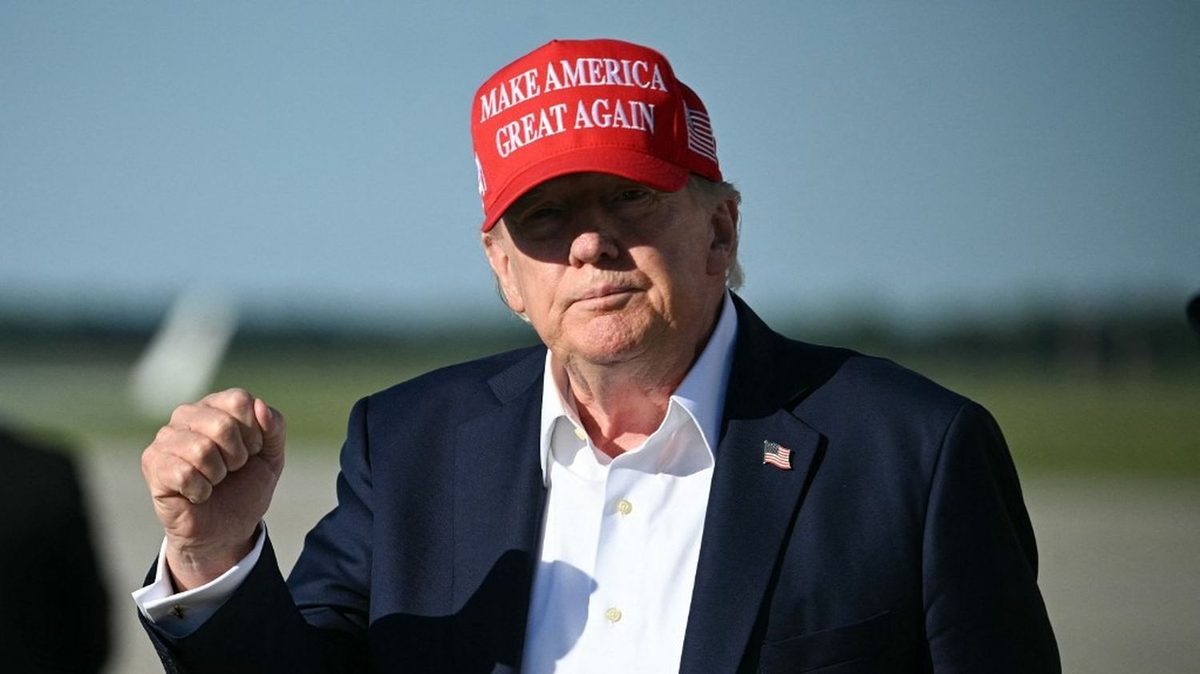 "Nommer, c'est contrôler" : du "lac d'Amérique" au "détroit Trump", pourquoi le président américain ne cesse de réécrir…