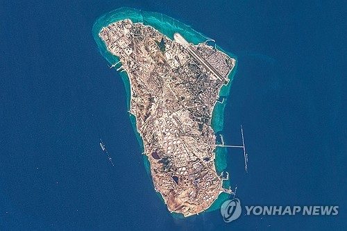 이란 매체 "하르그섬 일부에서 연쇄 폭발음"