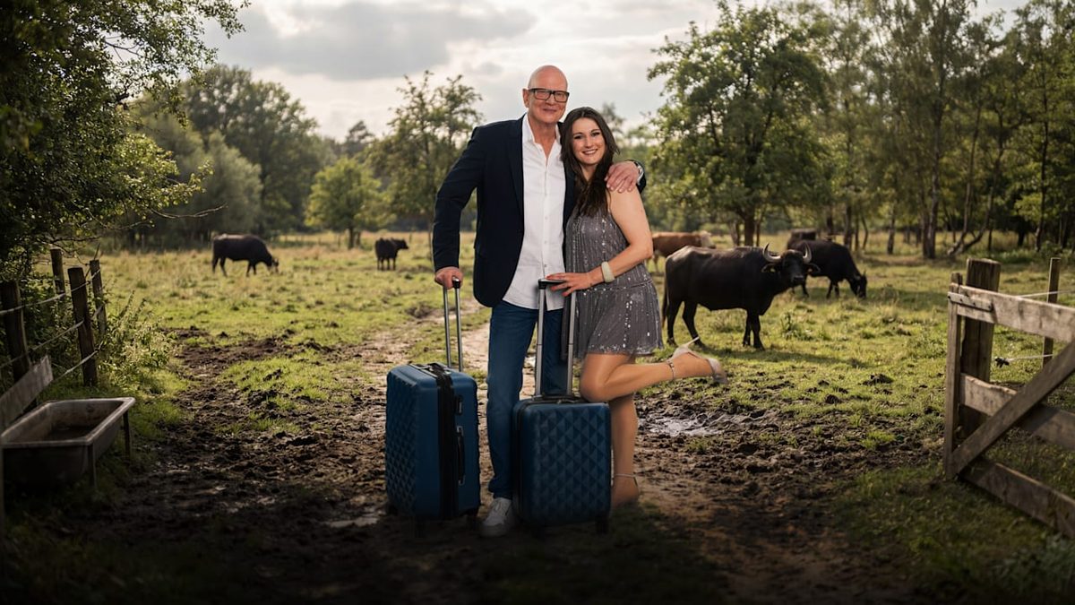 Zwei Paare ausgeschieden - Diese Promis sind im „Sommerhaus der Stars“ dabei