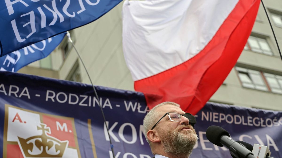Braun zawiadamia prokuraturę ws. Brauna. "Fundacja finansowała partię z 1,5 proc. podatku"