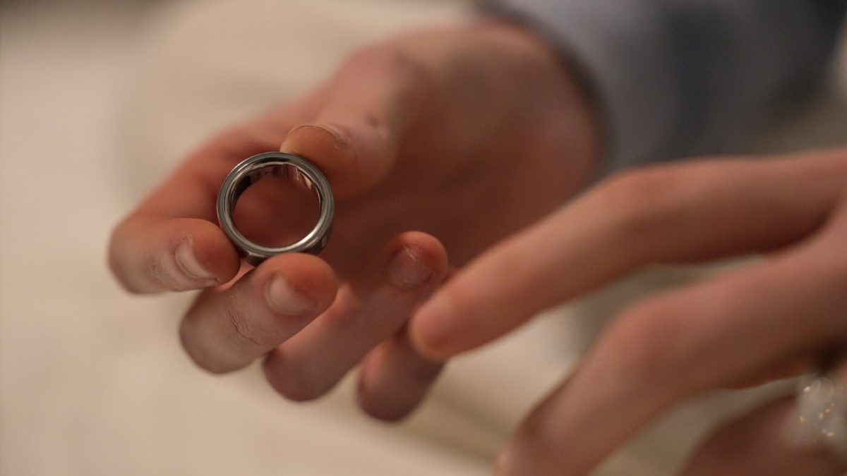 Smart-ring maker Oura set to put a ring on Wall Street