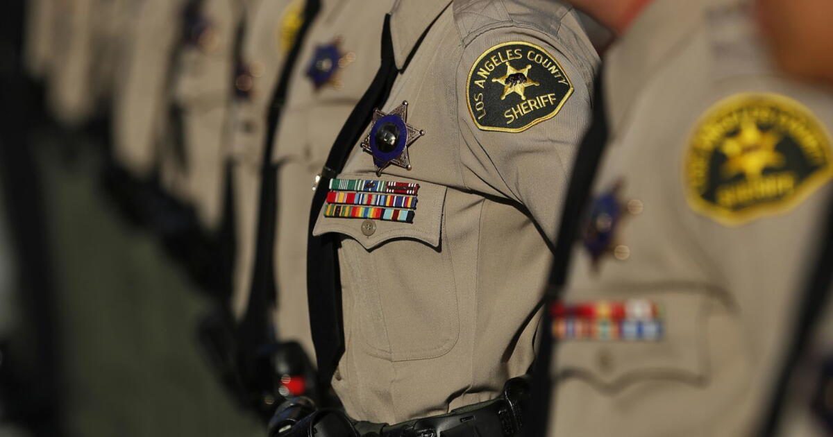 'A serious betrayal of the badge': Ex-deputy headed to prison for helping L.A. crypto 'godfather'