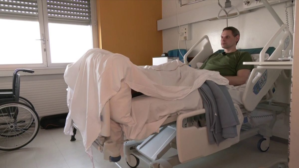 "J'aurai probablement des séquelles": le témoignage de Sébastien, pompier grièvement blessé lors des mégafeux en Gironde