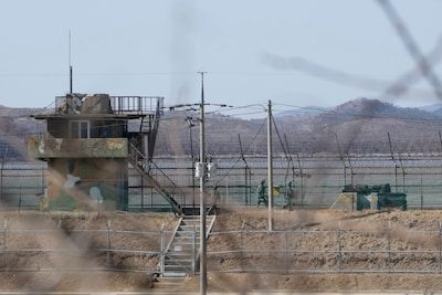 Une explosion frappe la frontière entre les deux Corées: Séoul dénonce “une violation de l’armistice”