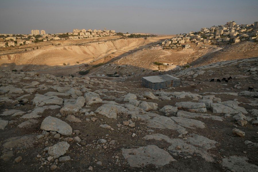 Canada, France, UK to ban imports from Israeli settlements