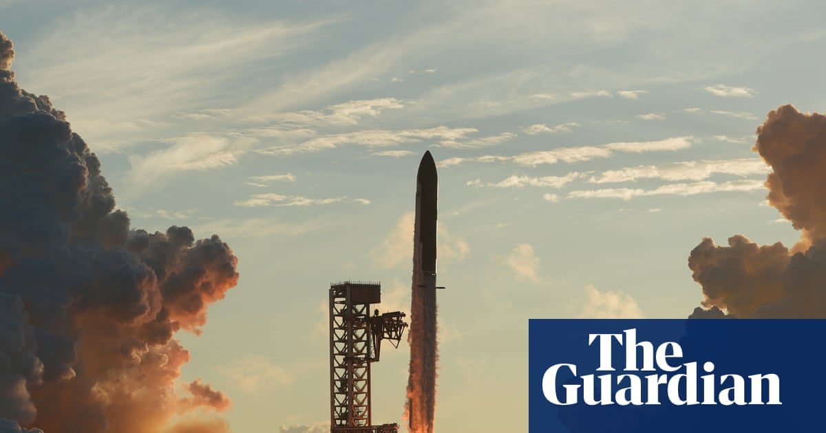 SpaceX's Spaceship reaches orbit for first time despite engine failure – video