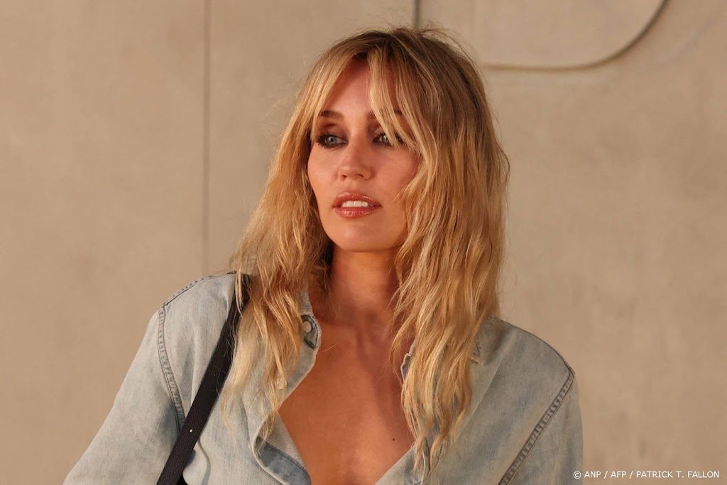 Miley Cyrus voor het eerst sinds 2013 bovenaan Billboard 200