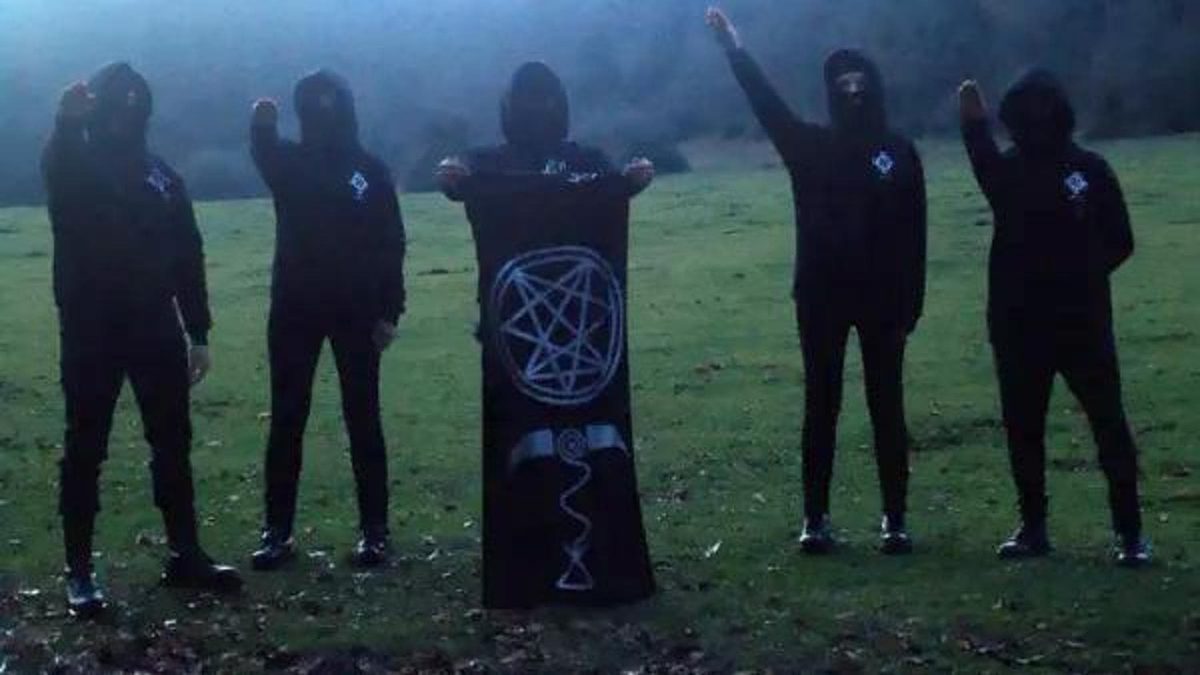 Dalle Bestie di Satana ai suprematisti, due milioni di italiani nella rete dei santoni. “Così manipolano le menti”