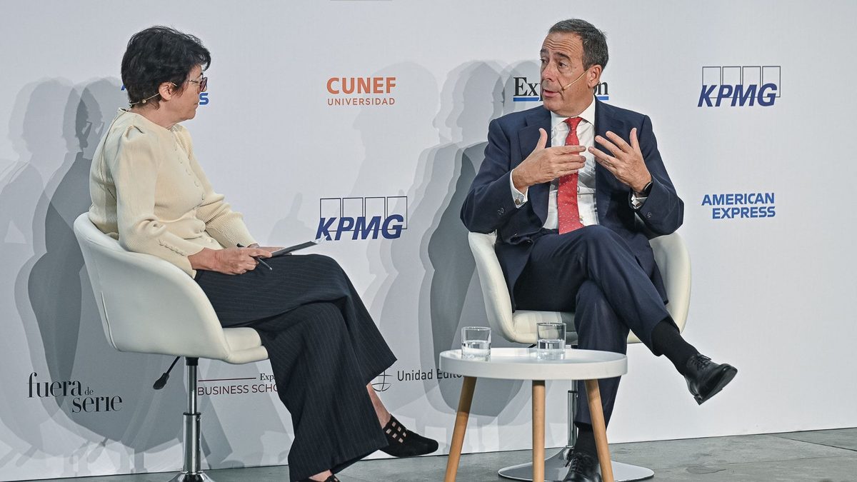 Gortázar (CaixaBank): "La IA nos está generando más necesidad de empleo"