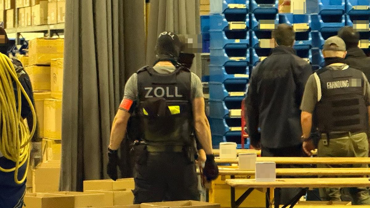 Großrazzia - Offenbar rund eine Million gefälschte Handys im Umlauf