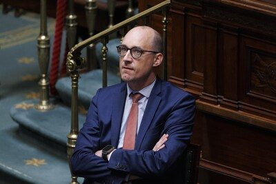 Begrotingsminister Van Peteghem reageert voorzichtig op deadline: “10 miljard is een bijzonder zware inspanning”