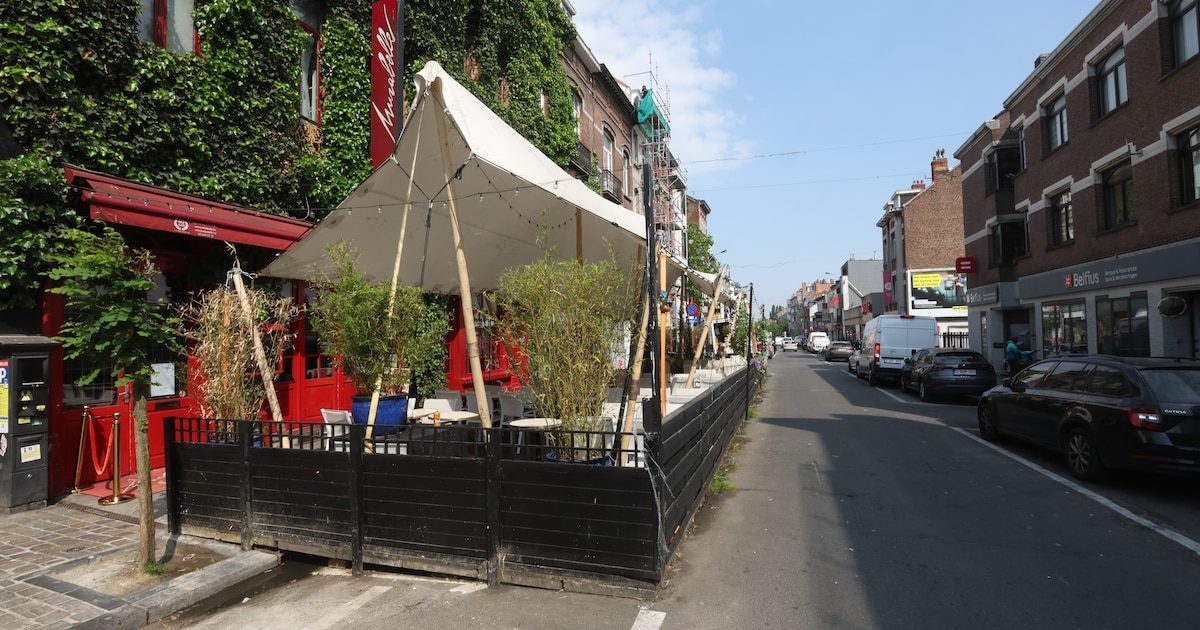Des terrasses saisonnières… toute l’année : “Plus besoin de les démonter chaque année, moins de paperasse”, mais un sou…
