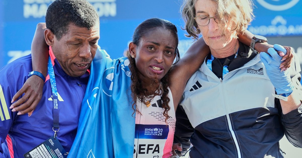 Le drame de Tigst Assefa : sur les bases du record du monde, elle termine le marathon de Berlin avec une rupture du ten…