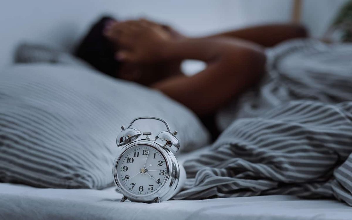Il rumore rosa può aiutare a ripulire il cervello durante il sonno: lo studio