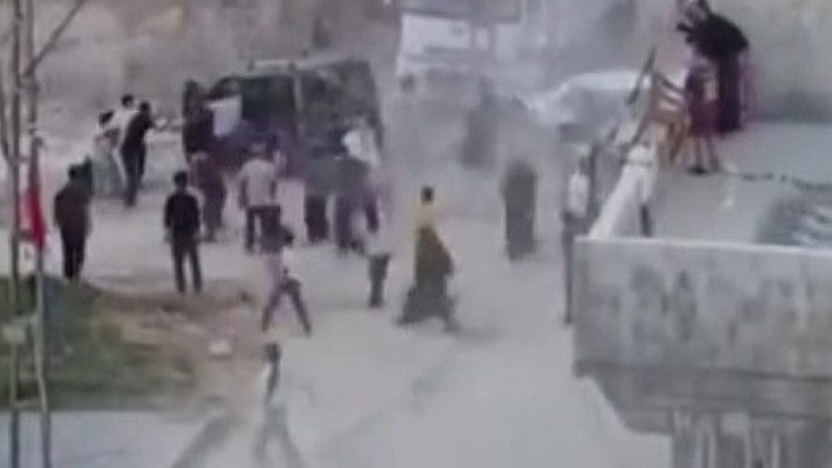 Gaziantep'te taşlı sopalı meydan kavgasında araçla kalabalığı ezdi