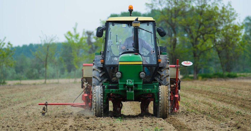 Bonus gasolio agricolo, domande entro il 30 settembre: cosa sapere