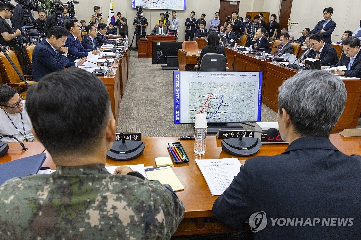 "대북정책 文어게인"·"음모론이 안보 흔들어"…지뢰사고 공방(종합)