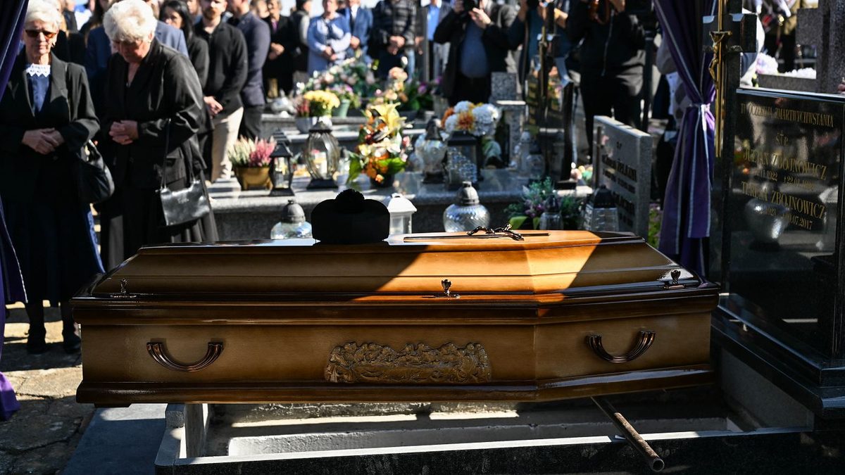 Pogrzeb księdza, który zginął w Jarosławiu. Nawrocki w liście: Przebaczenie nie oznacza zgody na zło