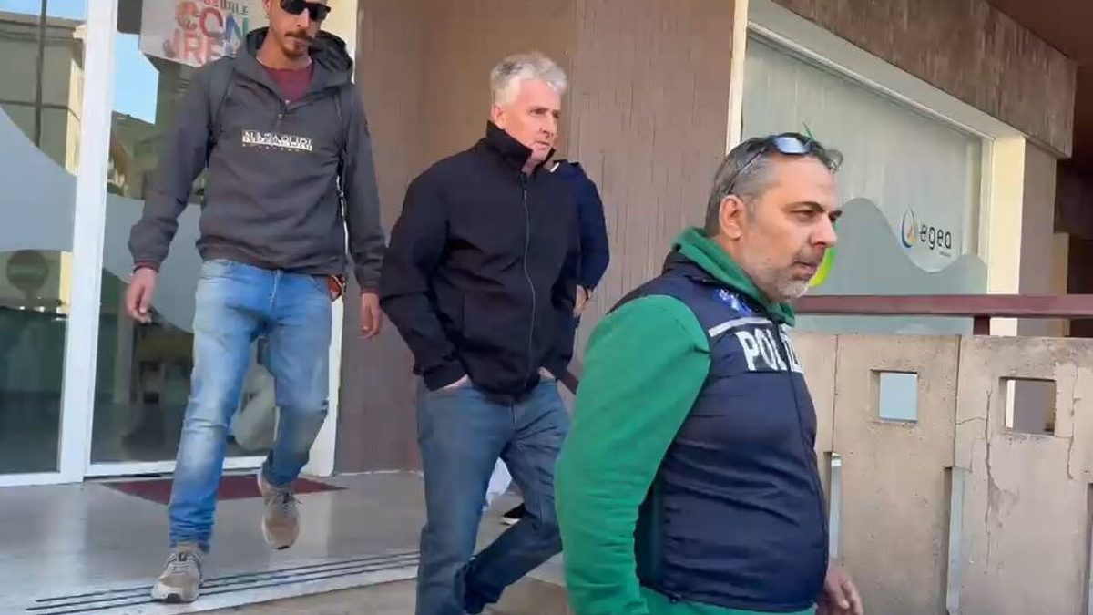 Madre e figlie avvelenate con la ricina. Gianni Di Vita in questura, perquisiti i suoi due studi