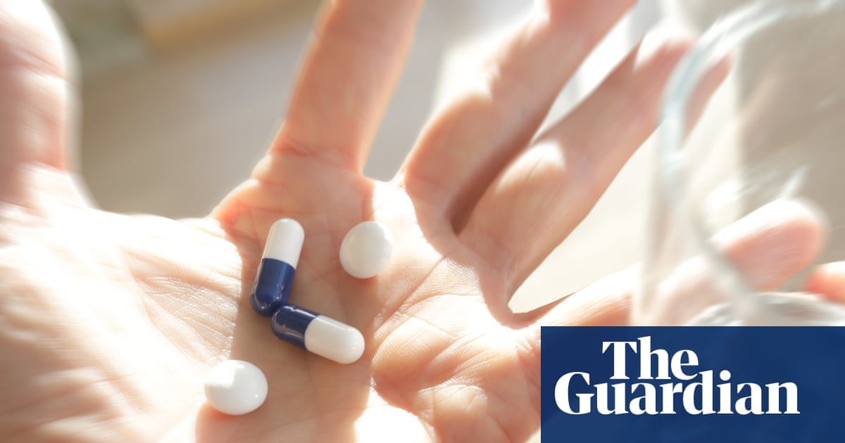 Hospitals in England hit by shortages of common drugs such as paracetamol