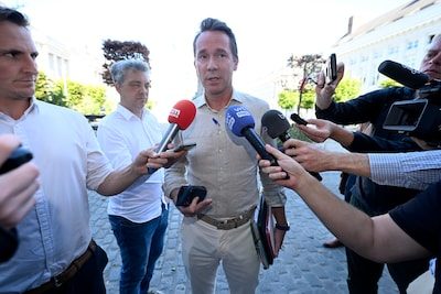 Vlaamse ministers hervatten begrotingsonderhandelingen: “Puzzel was bijna gelegd. Als je nu nog begint te morrelen, zit…