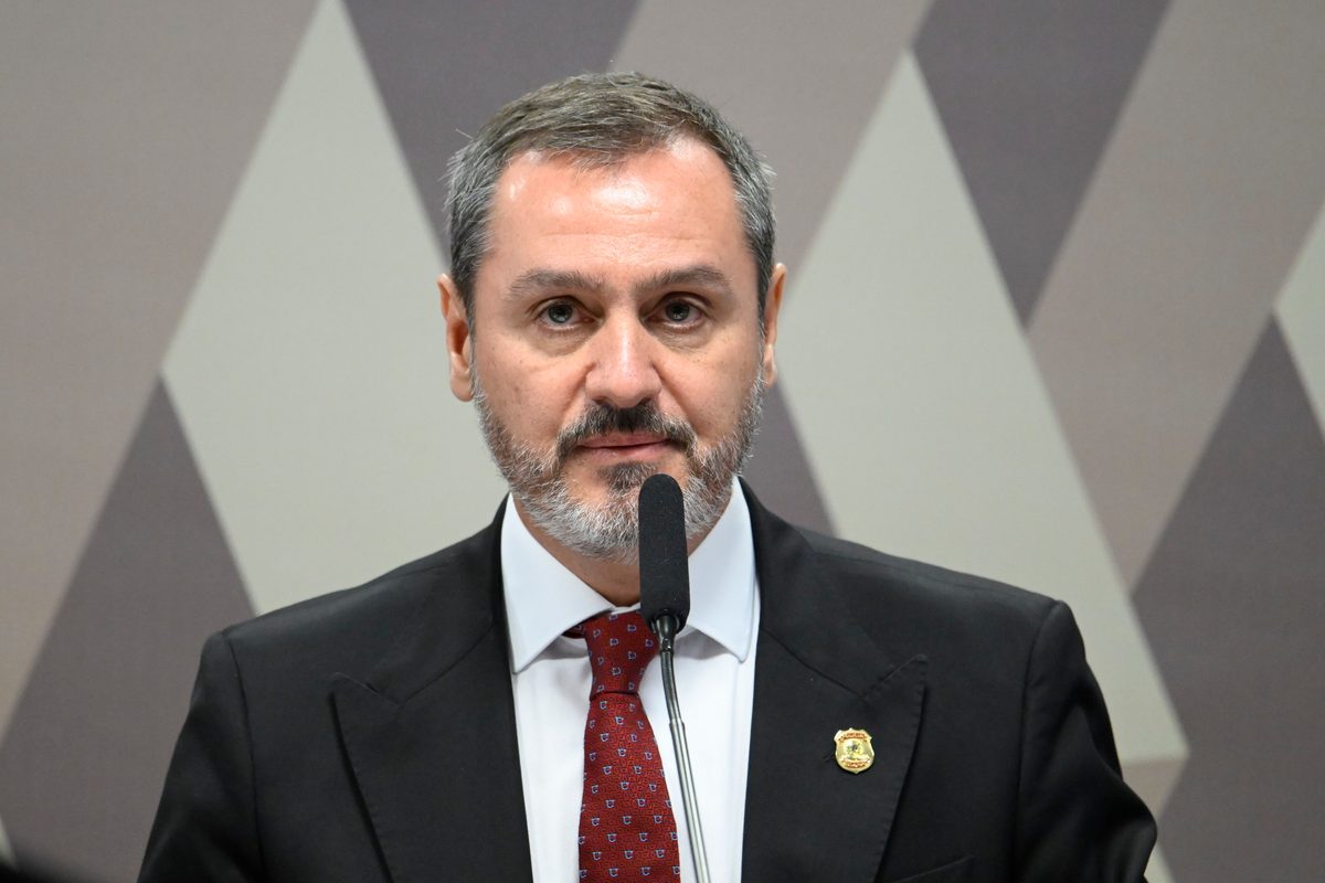 nota delegados pf afastamento andrei