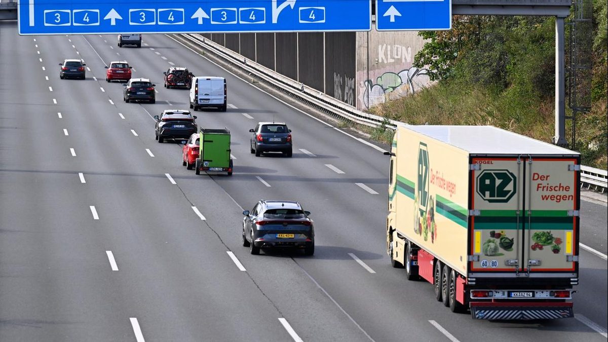 Sonntagsfahrverbot für Lkw bleibt vielerorts ausgesetzt
