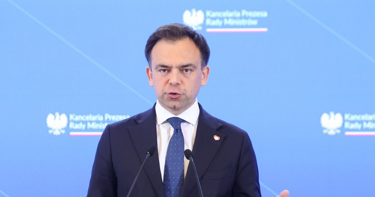 Dług publiczny w górę. Minister ostrzega przed przekroczeniem progu