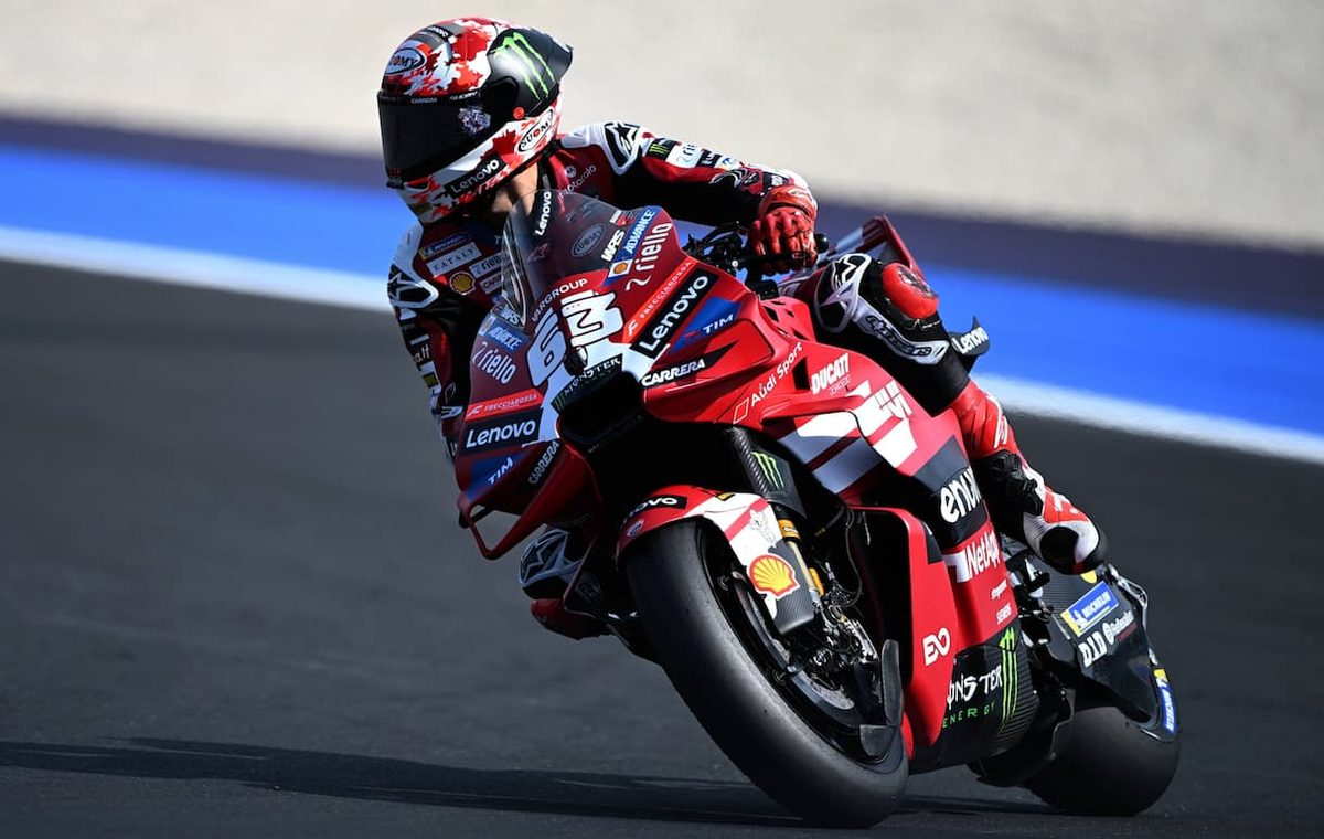 Bagnaia: "Da tre gare il freno motore è strano, le sto provando tutte ma…"