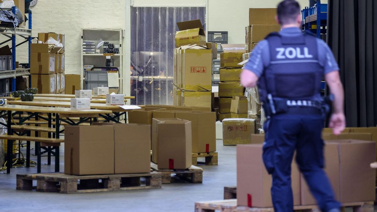 Betrugssystem: 300 Millionen Euro Schaden: Großrazzia wegen Mogel-Handys