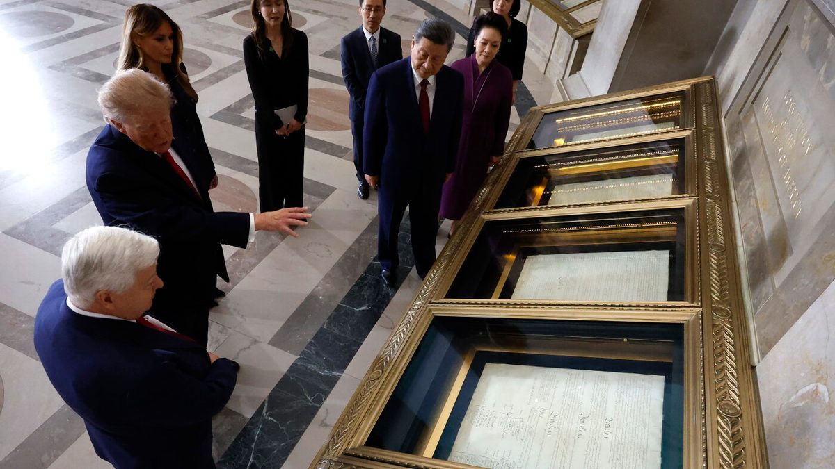 Potential Taiwan tension sparked 'last minute' change in Trump-Xi National Archives visit