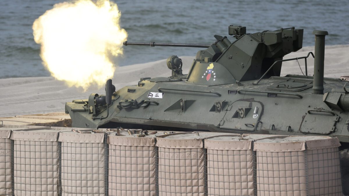 La Russia scrive alla Nato: “Basta con le provocazioni su Kaliningrad. Siamo pronti a usare tutto il nostro arsenale pe…