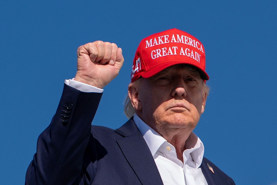 Trump strammer grepet – forbyr flere varer fra Canada
