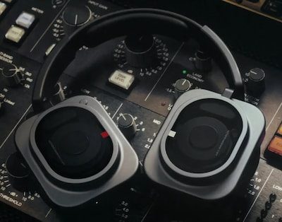 Nothing brengt eerste Pro-hoofdtelefoon uit voor 349 euro