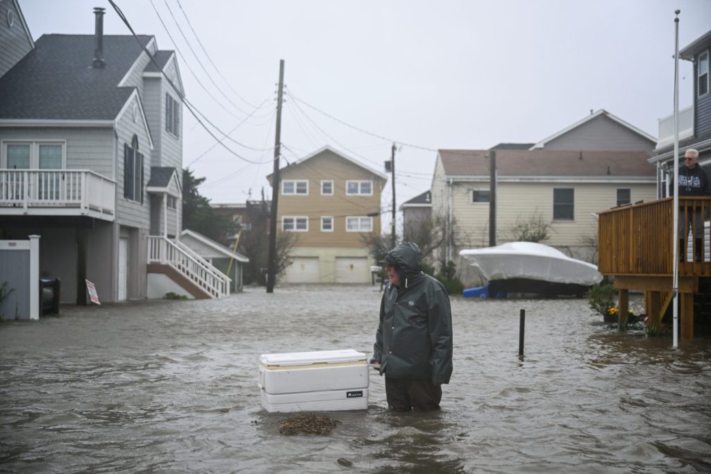 Powerful nor'easter batters parts of East Coast