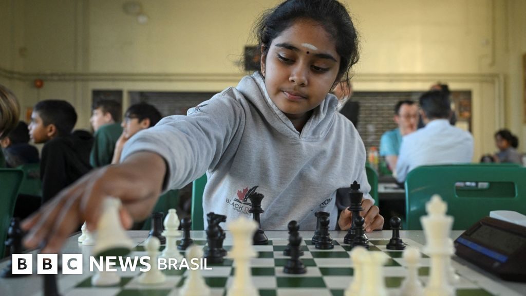 A menina prodígio de 11 anos que se tornou a mais jovem mestre de xadrez da história