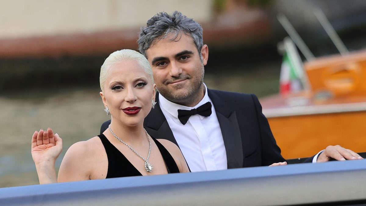 Lady Gaga è mamma: le prime immagini con il bambino