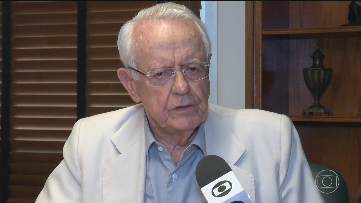 Treze ministros aposentados do STF pedem apuração urgente e rigorosa do que consideram 'a maior crise da história' da C…
