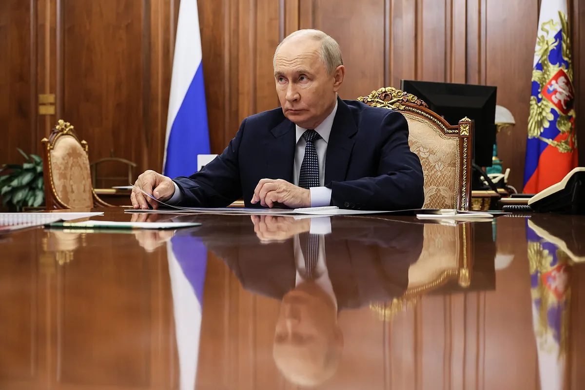 Putin prepara su teatro electoral: el Kremlin aparta a los incómodos y mide la obediencia de quienes quedan