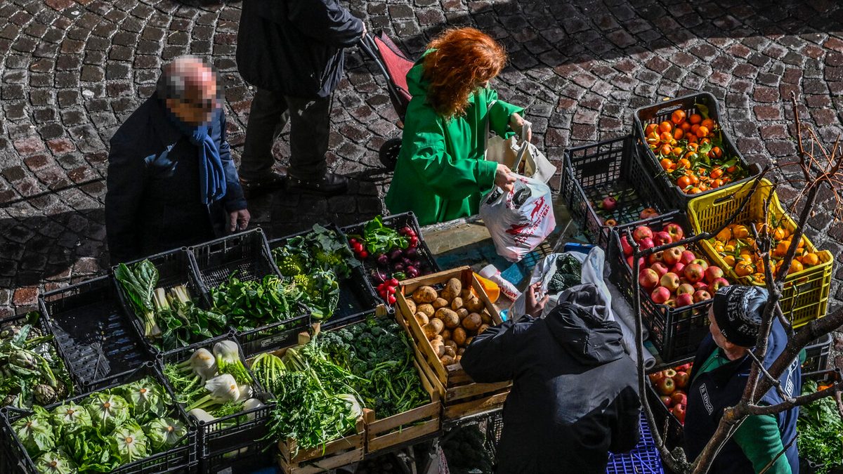 Lo spreco alimentare a casa vale 6,6 miliardi, ma volumi giù dell'11% in un anno