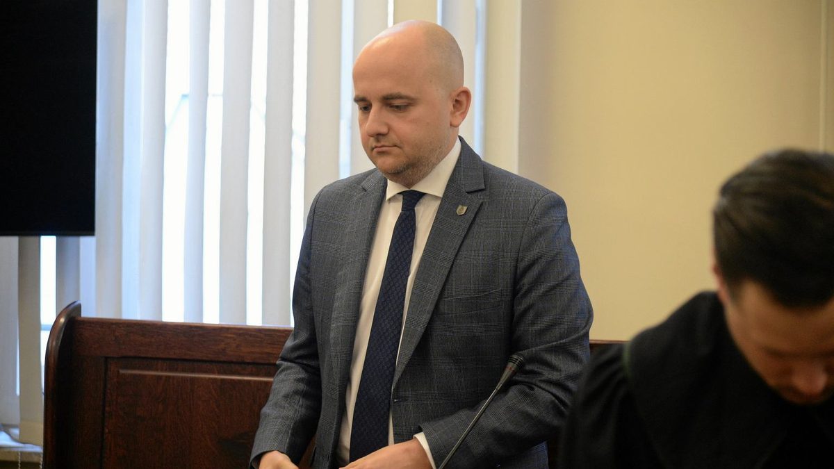 Oskarżony Matecki broni się przed sądem. Prokurator: Opowieści z mchu i paproci