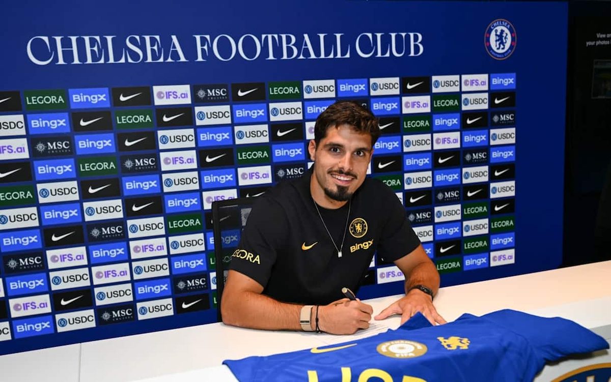 Calciomercato, gli ultimi rinnovi ufficiali: Pedro Neto-Chelsea fino al 2032